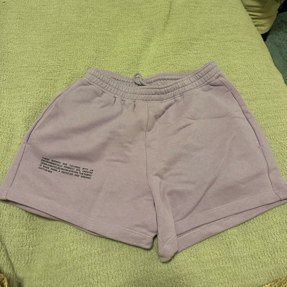 Pangaia shorts, Size S in Orchid Purple